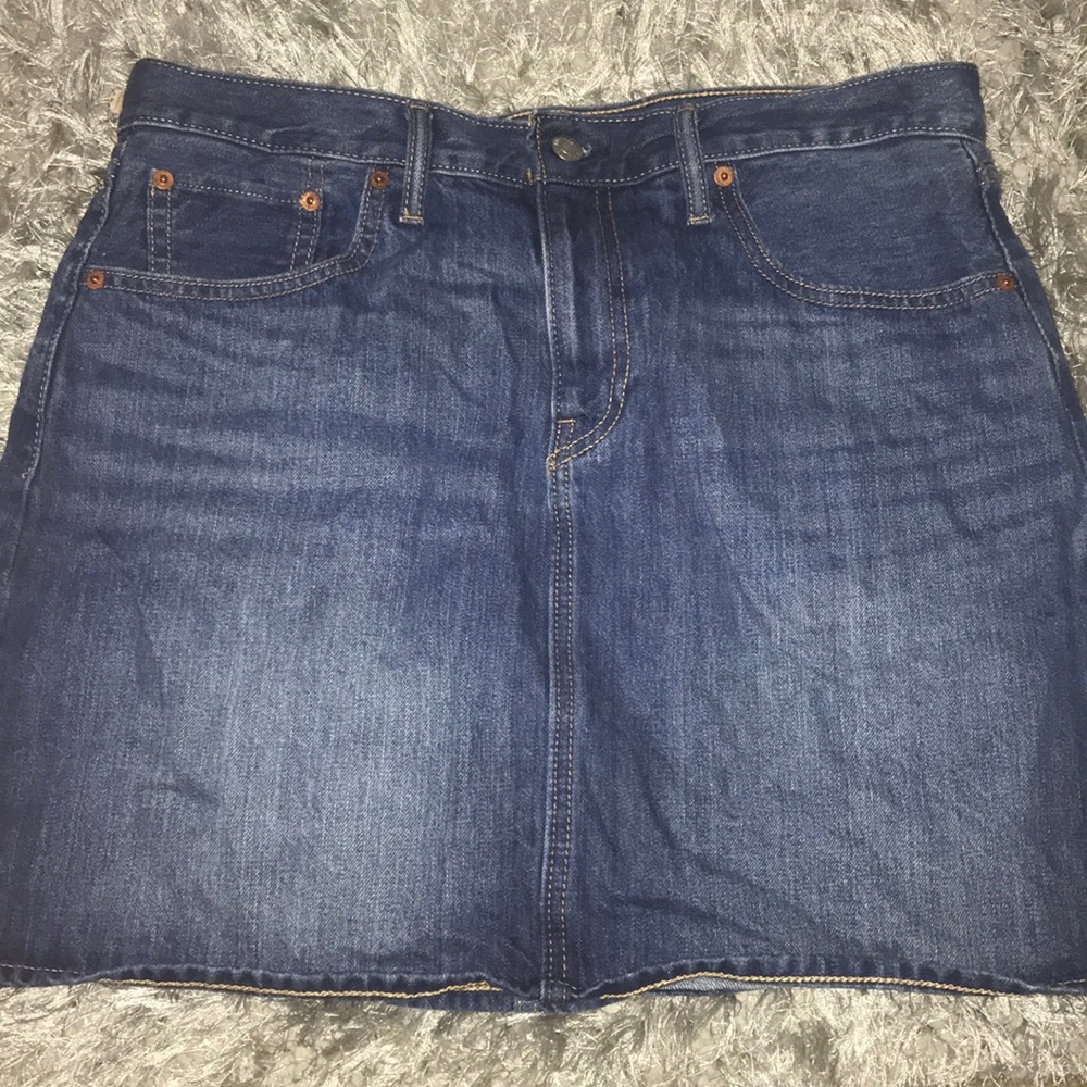 Blue Levi’s Denim Skirt size 31